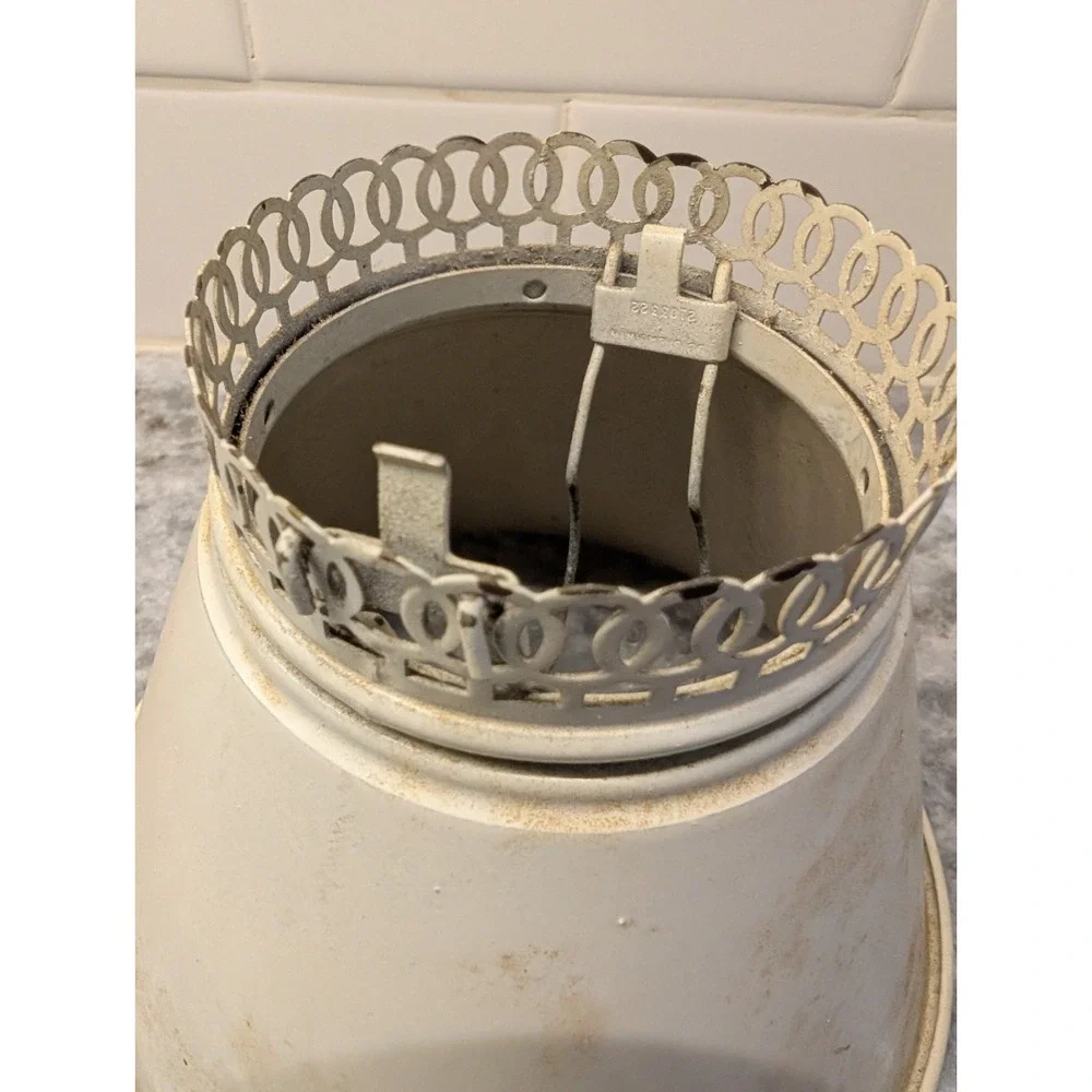 VINTAGE FRENCH WHITE METAL CLIP ON LAMP SHADE